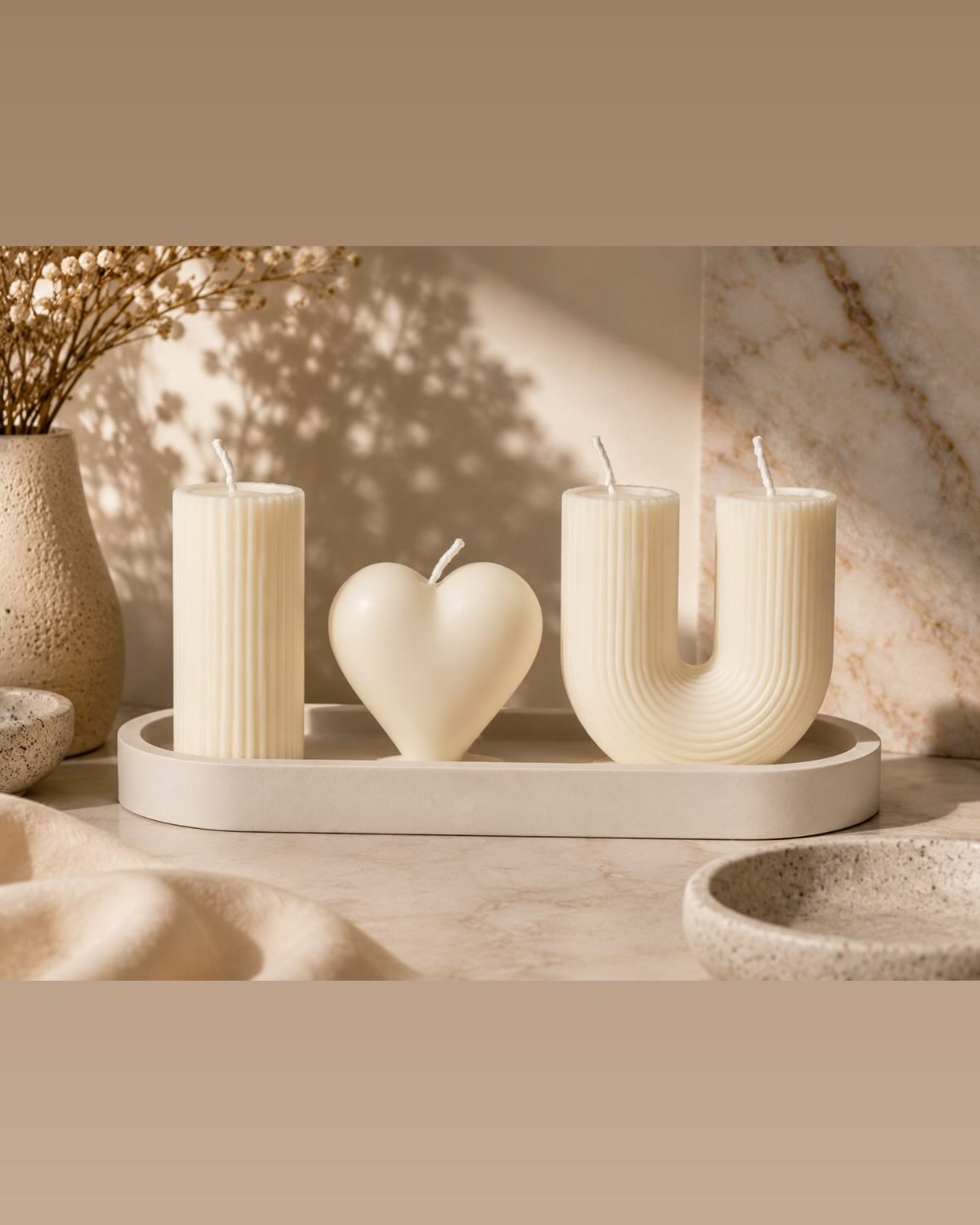 Σετ Διακόσμησης «Love U» με Κεριά Σόγιας & Δίσκο Ακρυλικής Ρητίνης