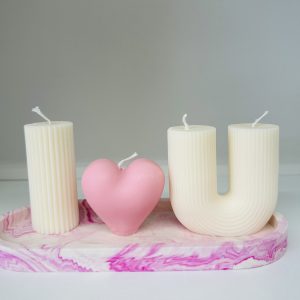 Σετ Διακόσμησης «Love U» με Κεριά Σόγιας & Δίσκο Ακρυλικής Ρητίνης